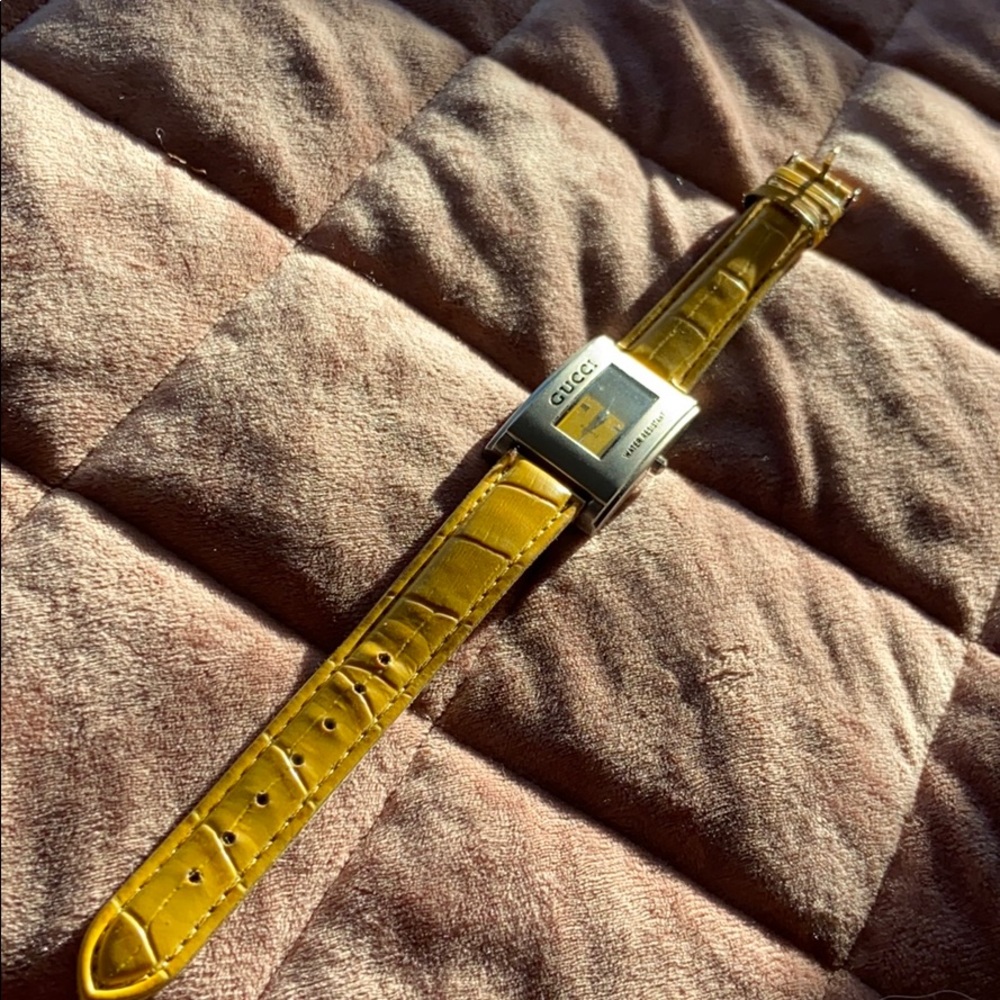 Gucci watch - Picture 2 of 5